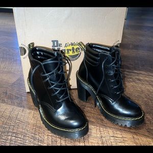 Dr. Martens black Persephone